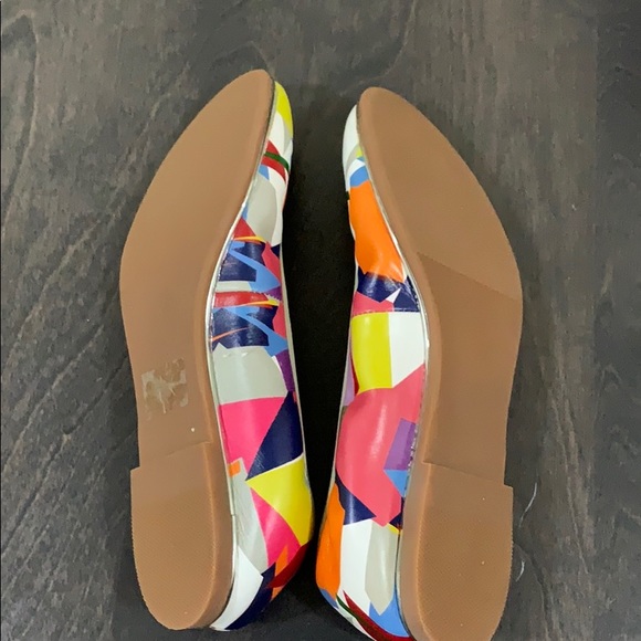 Colorful geometric shoes - Picture 3 of 4